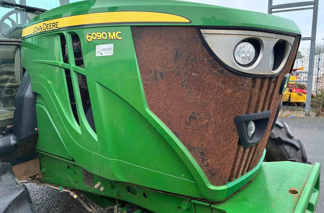 Tracteur John Deere 6090 MC – 4RM – 2016 – 90 h