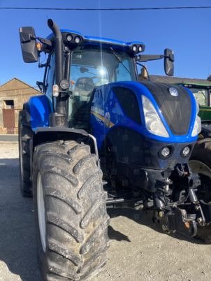 Tracteur New Holland T7.210 – 4RM – 2020 – 2 460 h