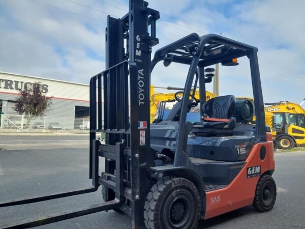 Chariot Élévateur Industriel TOYOTA 02-8FD25 – 2,5 Tonnes