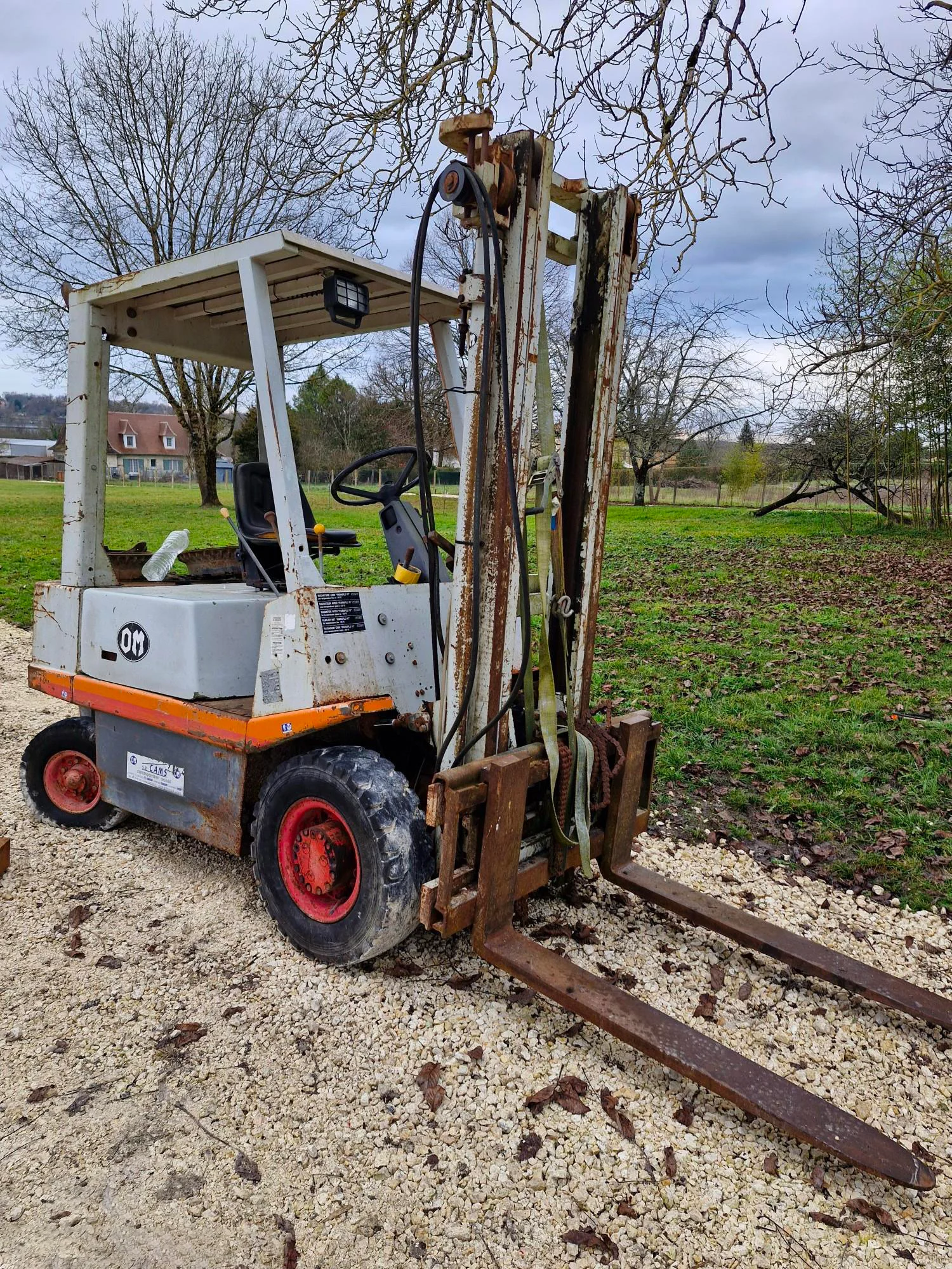 Chariot Élévateur Diesel FIAT OM 25C – 2,5 Tonnes