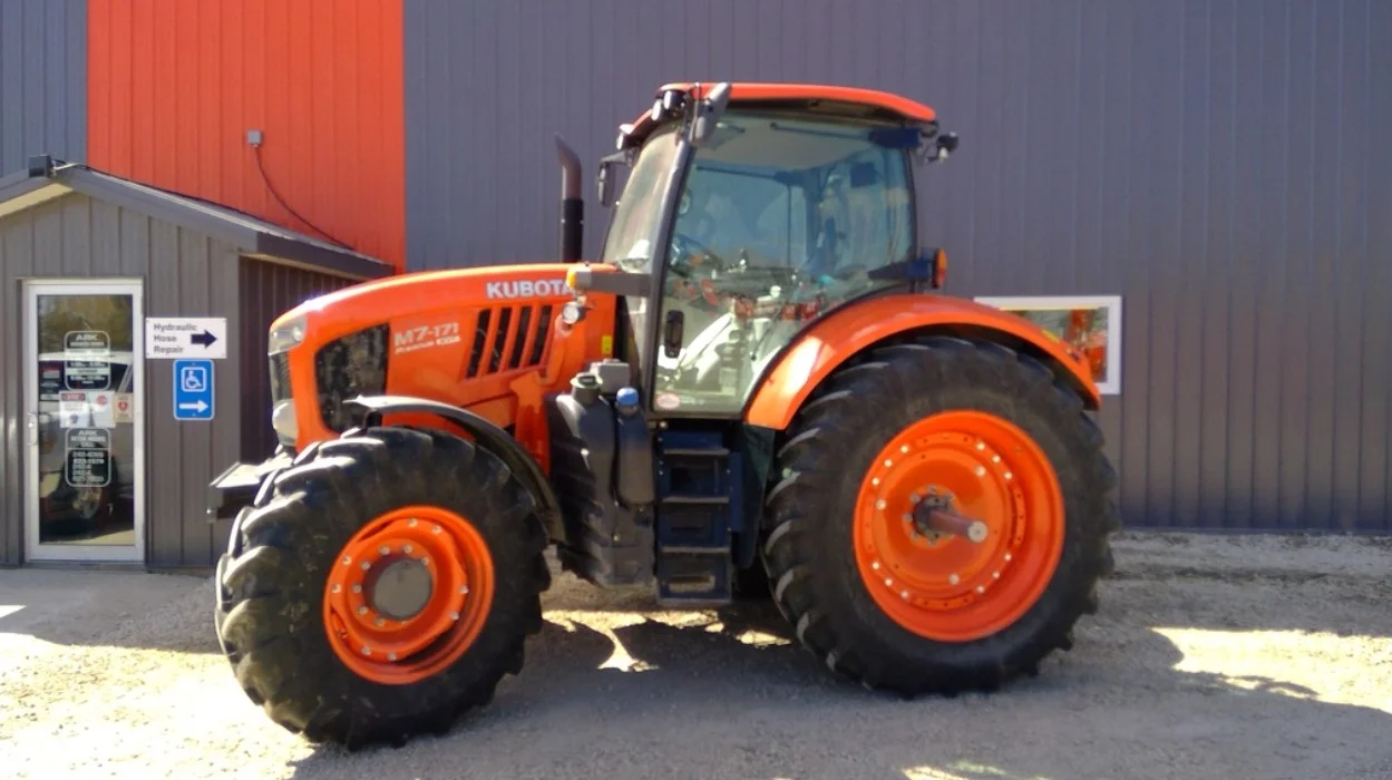 Tracteur Kubota M7-171P-KVT – 2018 | 171 ch | 4RM