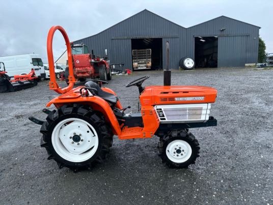 Micro-tracteur Kubota B1600DT – 20 CV – 4RM – Remanufacturé
