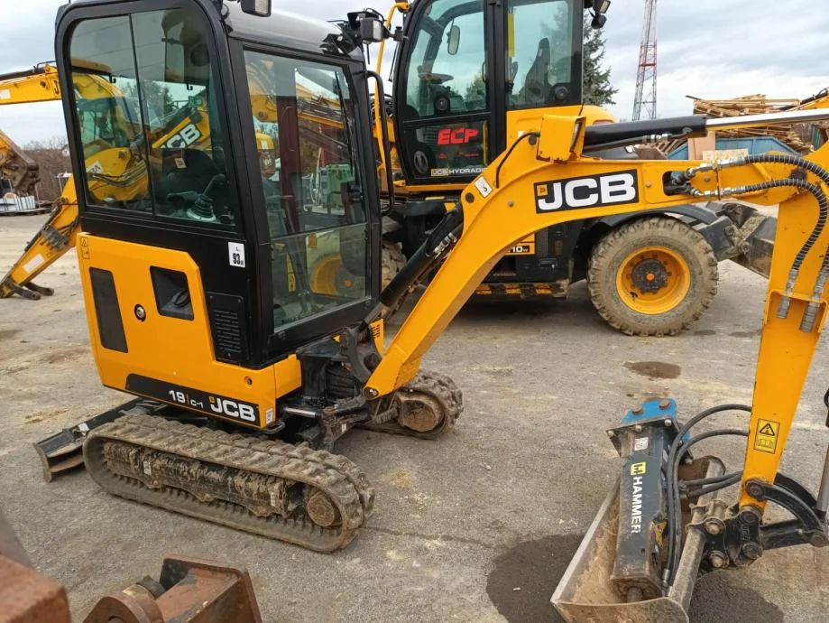 Mini-pelle JCB 19C-1 (2021) – 1,8 t – Équipement complet – Image 10