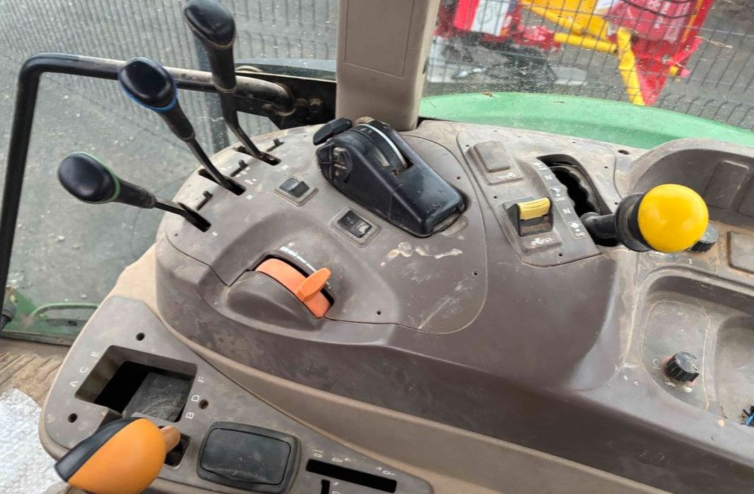 Tracteur John Deere 6090 MC – 4RM – 2016 – 90 h – Image 11