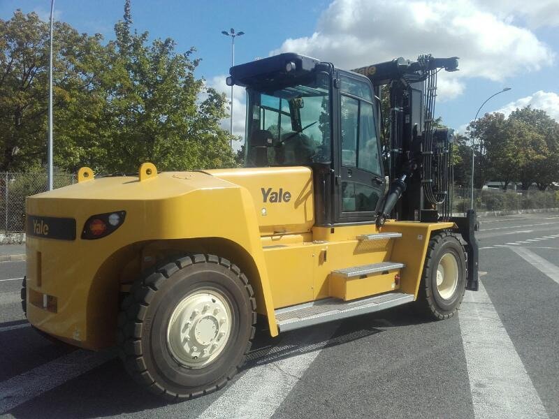 Chariot Élévateur Diesel Yale GDP160EC12 – 16 Tonnes – Image 13