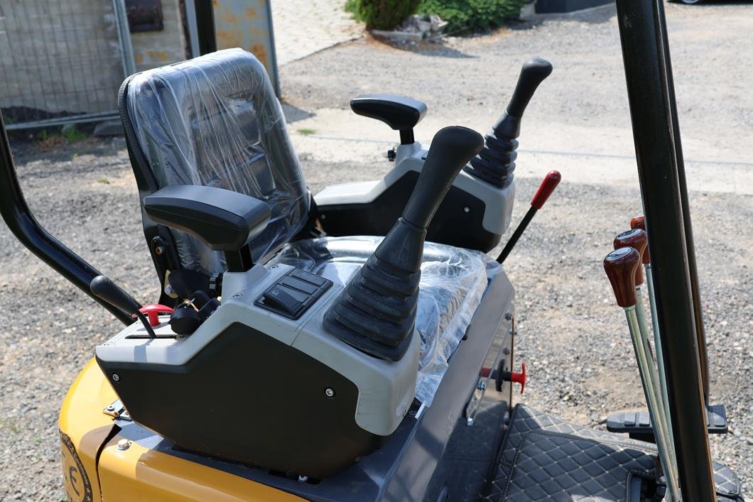 Mini-Pelle APS OKW17 avec Bras de Torsion – Image 12