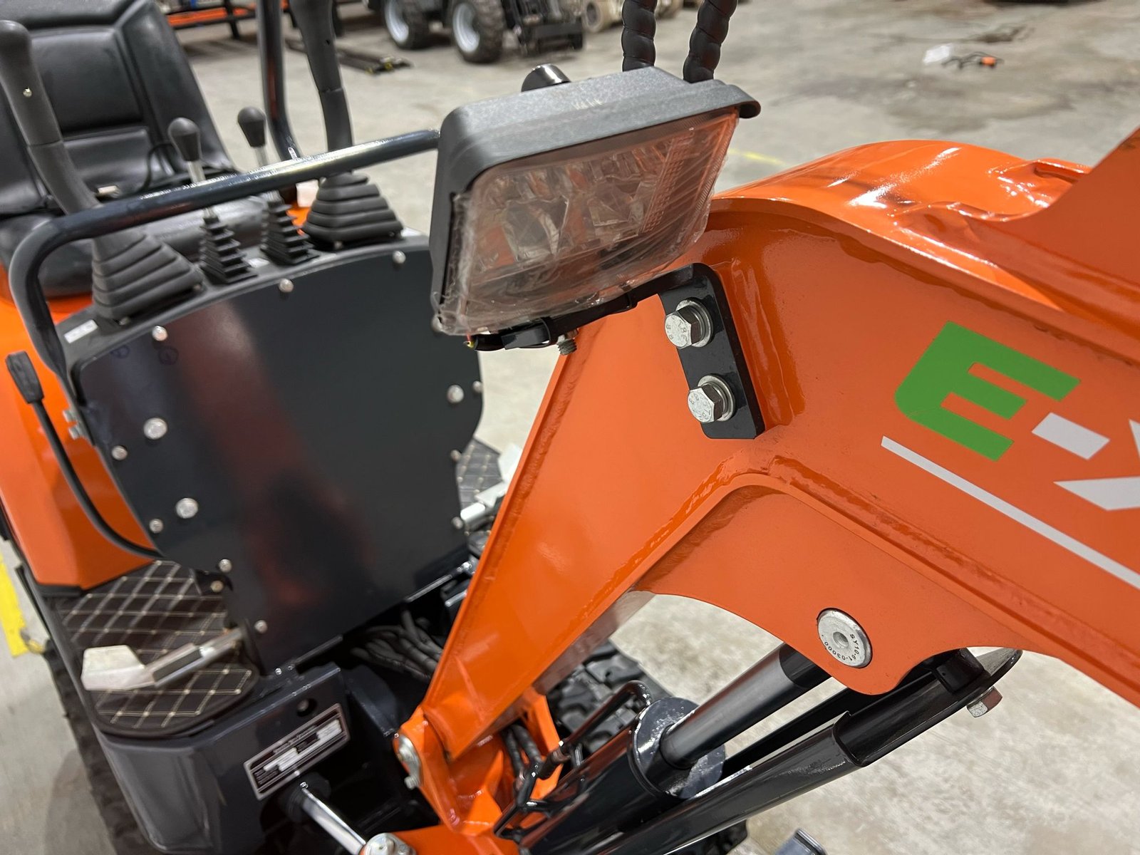 Mini-pelle électrique TD10 E-Excavator – Compacte, propre et silencieuse – Image 14