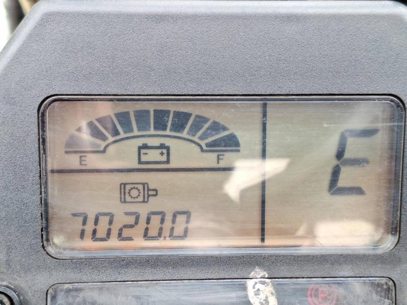 Chariot Élévateur Électrique Caterpillar EP30K – 3 Tonnes – Image 16