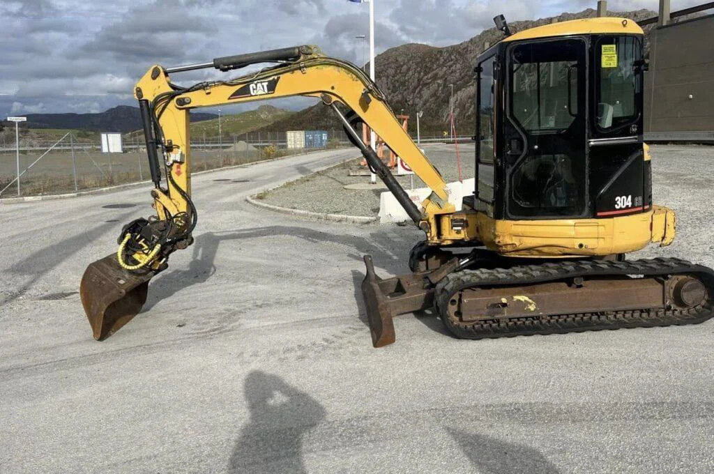 Mini-pelle Caterpillar 304 CR (2003) – Rototilt + 3 Godets inclus – Image 16