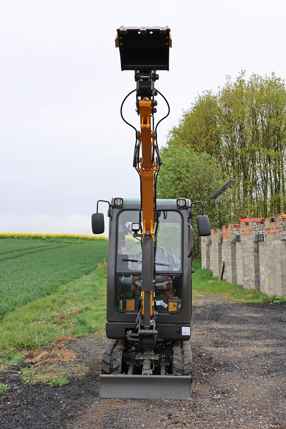 Mini-pelle APS KME20 – 2 t – Compacte, puissante et polyvalente – Image 16