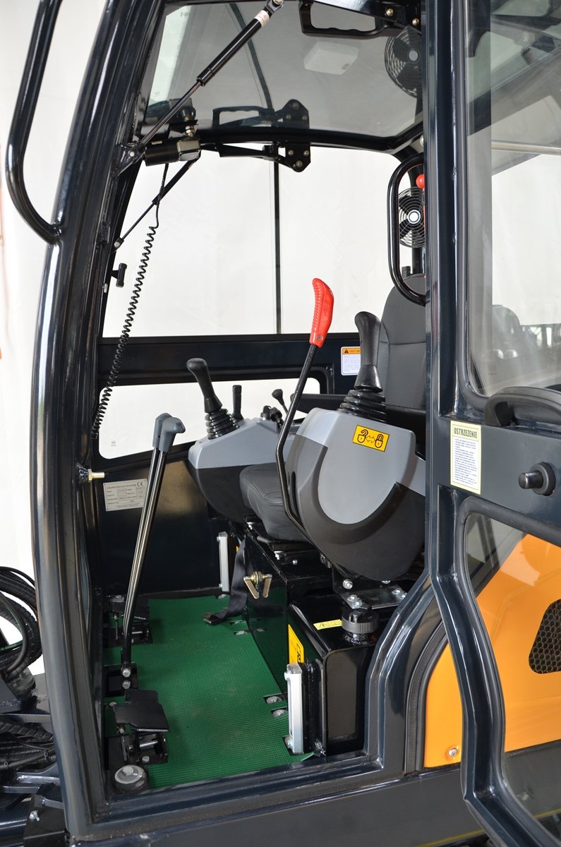 Mini-pelle APS KME20 – 2 t – Compacte, puissante et polyvalente – Image 17