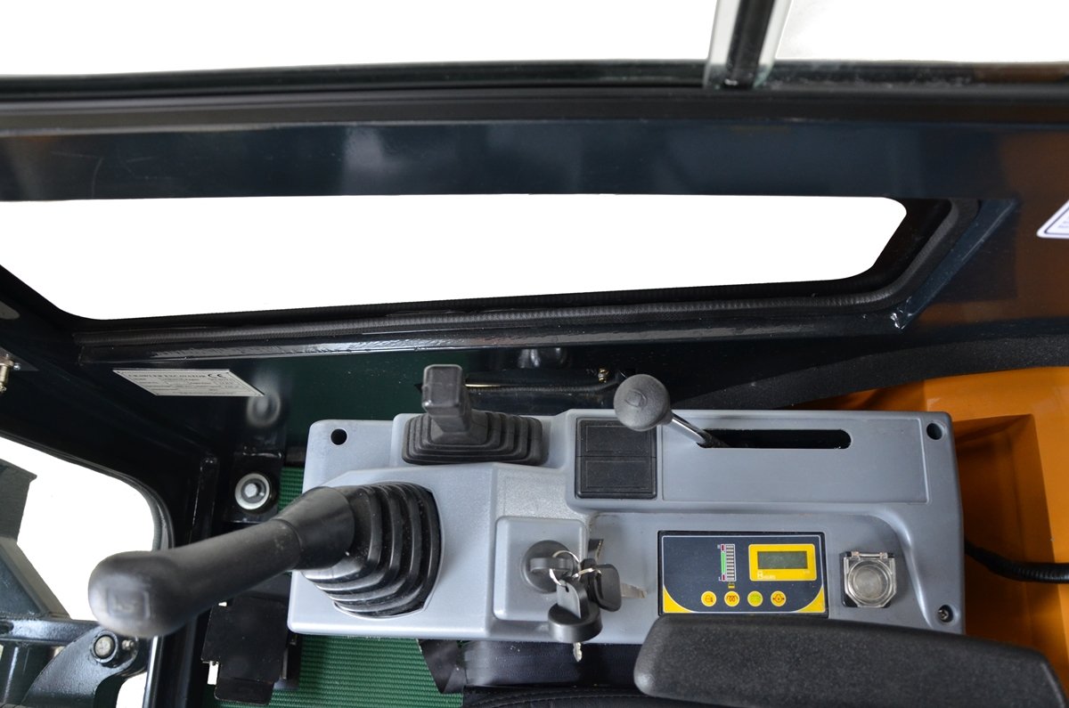 Mini-pelle APS KME20 – 2 t – Compacte, puissante et polyvalente – Image 18