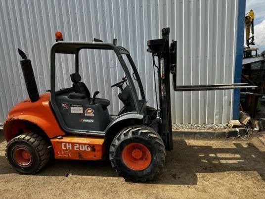 Chariot Élévateur Tout-Terrain AUSA C200HX4 – 4x4 – Image 2