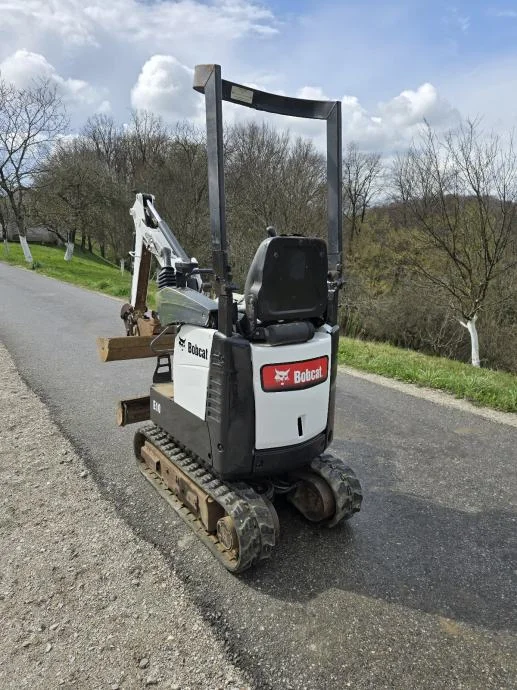 Mini-pelle Bobcat E10 (2017) – 1,2 t – 3 godets inclus – Image 2