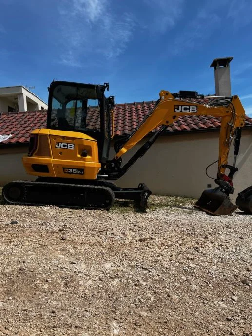 Mini-pelle JCB 35Z-1 – 2021 – 790 h – Garantie 12 mois – Image 2