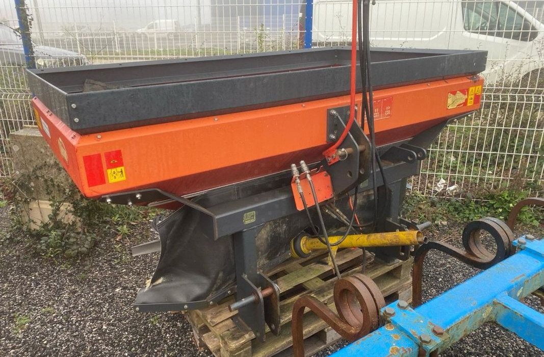 Distributeur d’Engrais Vicon RS-M ROTAFLOW – Capacité 1 200 L – Image 2