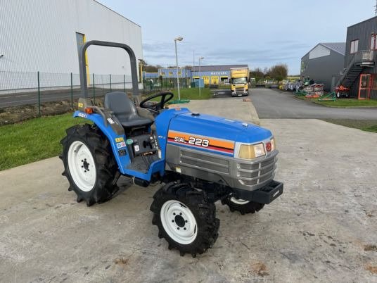 Micro-tracteur Iseki SIAL 223 – 23 CV – 4RM – Remanufacturé – Image 2