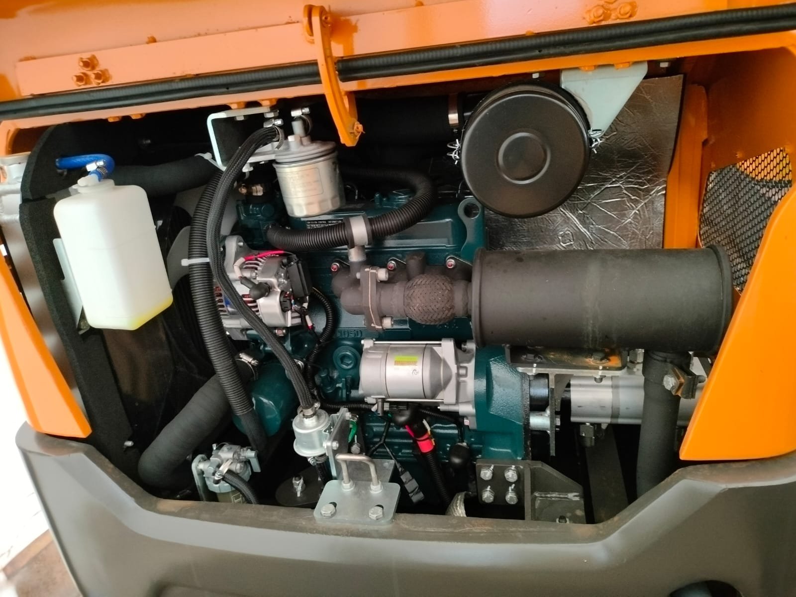 Mini-pelle APS KME20 – 2 t – Compacte, puissante et polyvalente – Image 22