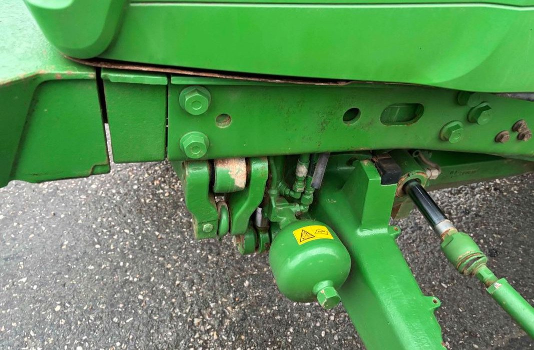Tracteur John Deere 6090 MC – 4RM – 2016 – 90 h – Image 3