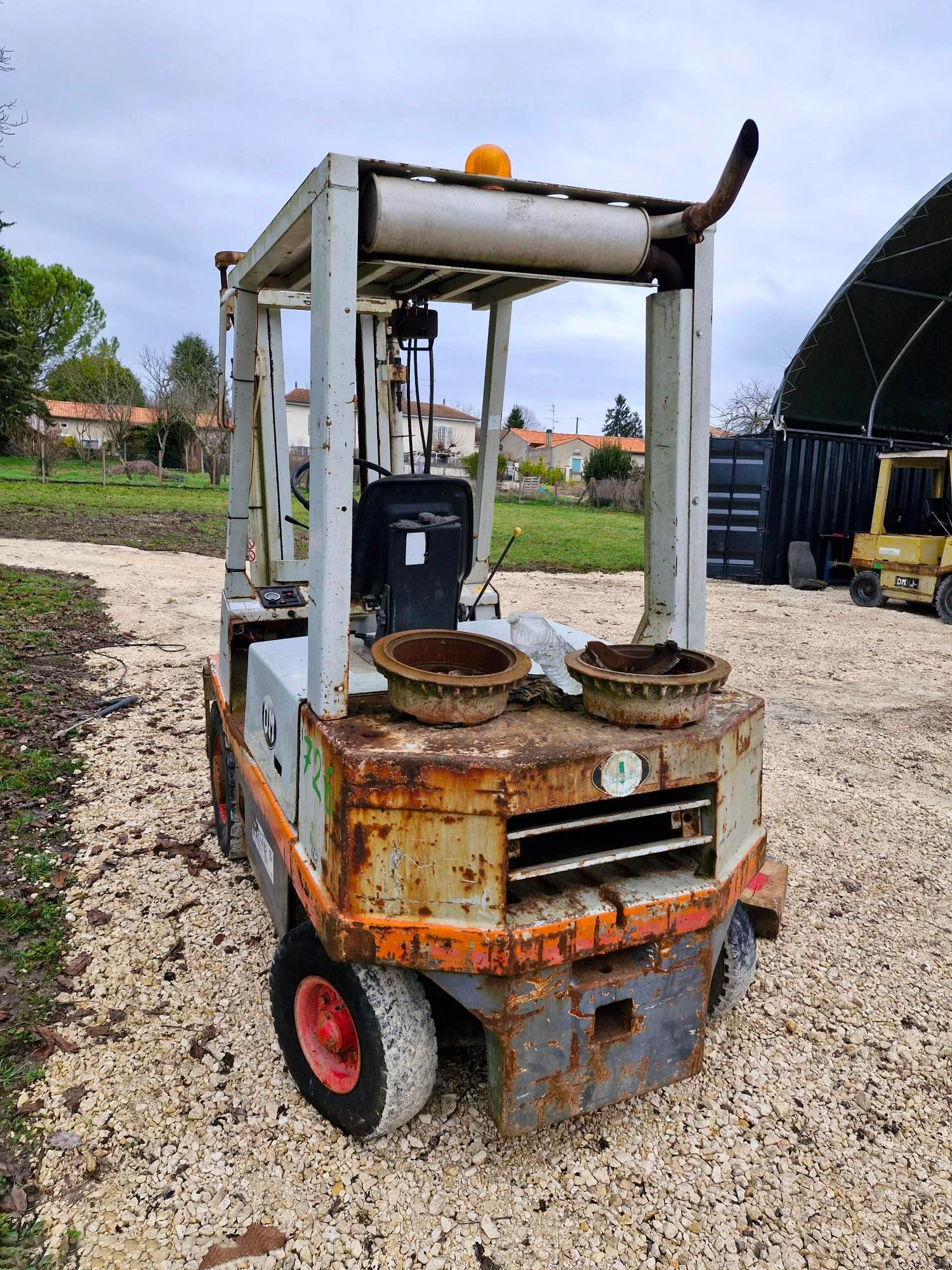 Chariot Élévateur Diesel FIAT OM 25C – 2,5 Tonnes – Image 3