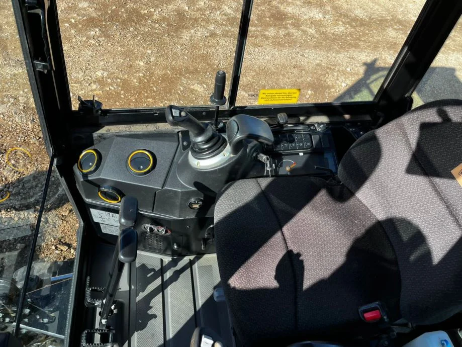 Mini-pelle JCB 19C-1 – 2022 – 1,9 T (785 h) – Garantie constructeur – Image 5