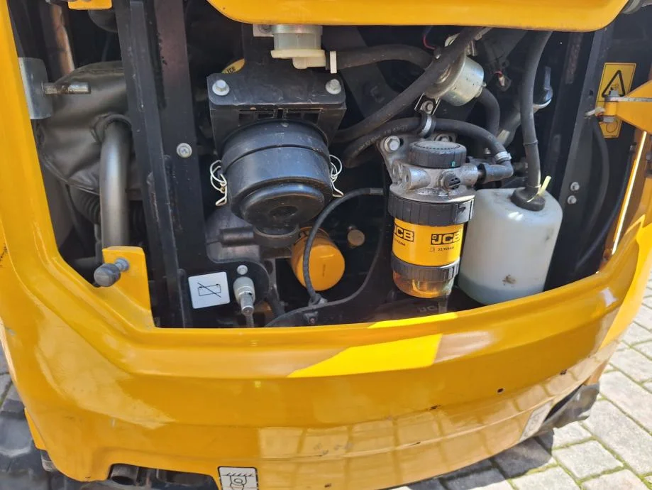 Mini-pelle JCB 19C-1 (2019) – 1,9 t – Excellent état – Image 5