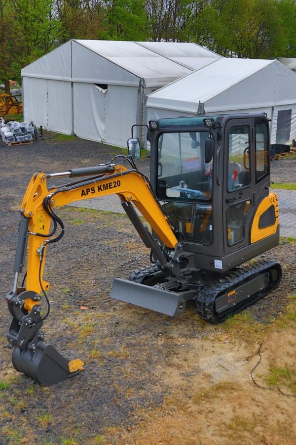 Mini-pelle APS KME20 – 2 t – Compacte, puissante et polyvalente – Image 6