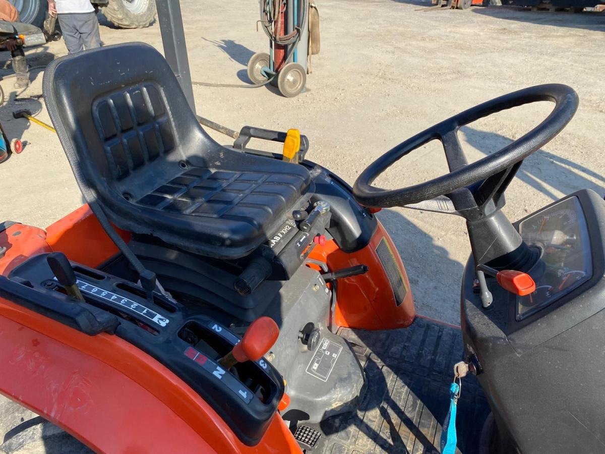 Micro-tracteur Kubota B1710 – 14,5 ch – 245 h – Image 7
