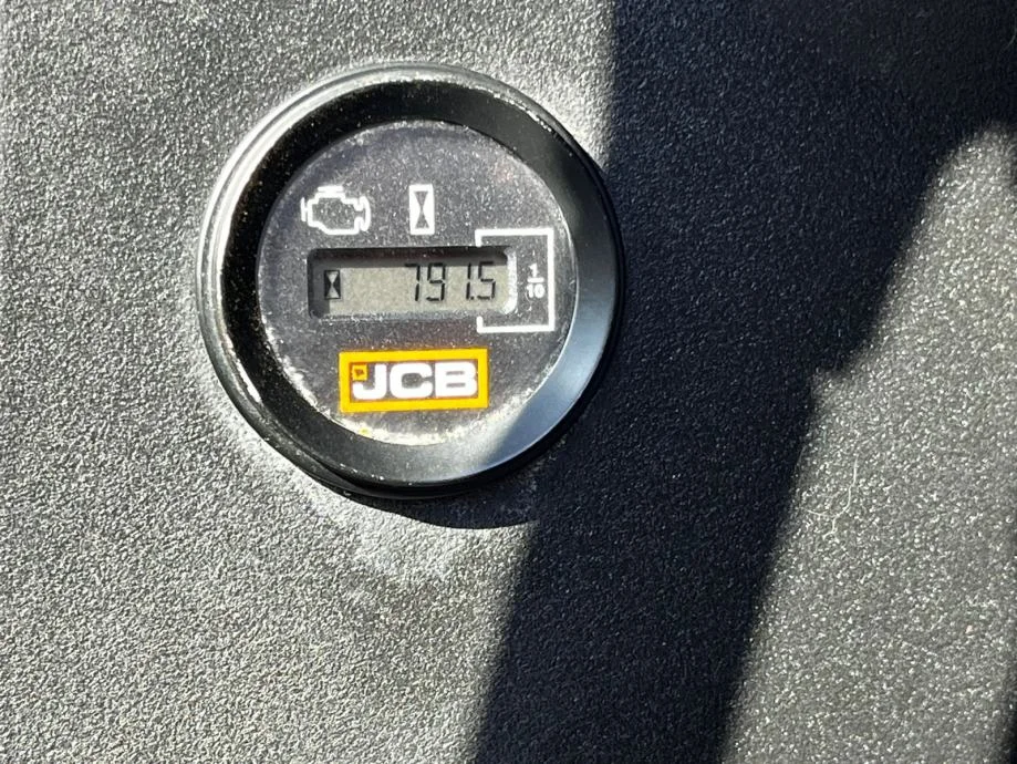 Mini-pelle JCB 19C-1 – 2022 – 1,9 T (785 h) – Garantie constructeur – Image 9