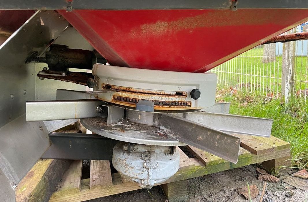 Distributeur d’Engrais Vicon ROTA-FLOW RO-XL – Capacité 1 500 L – Image 8