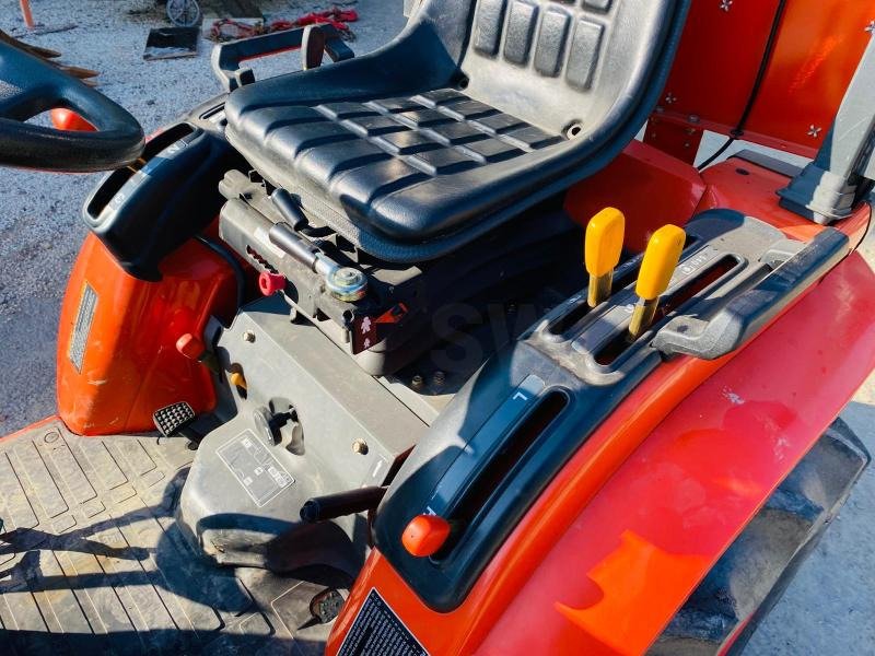 Micro-tracteur Kubota B1710 – 14,5 ch – 245 h – Image 8