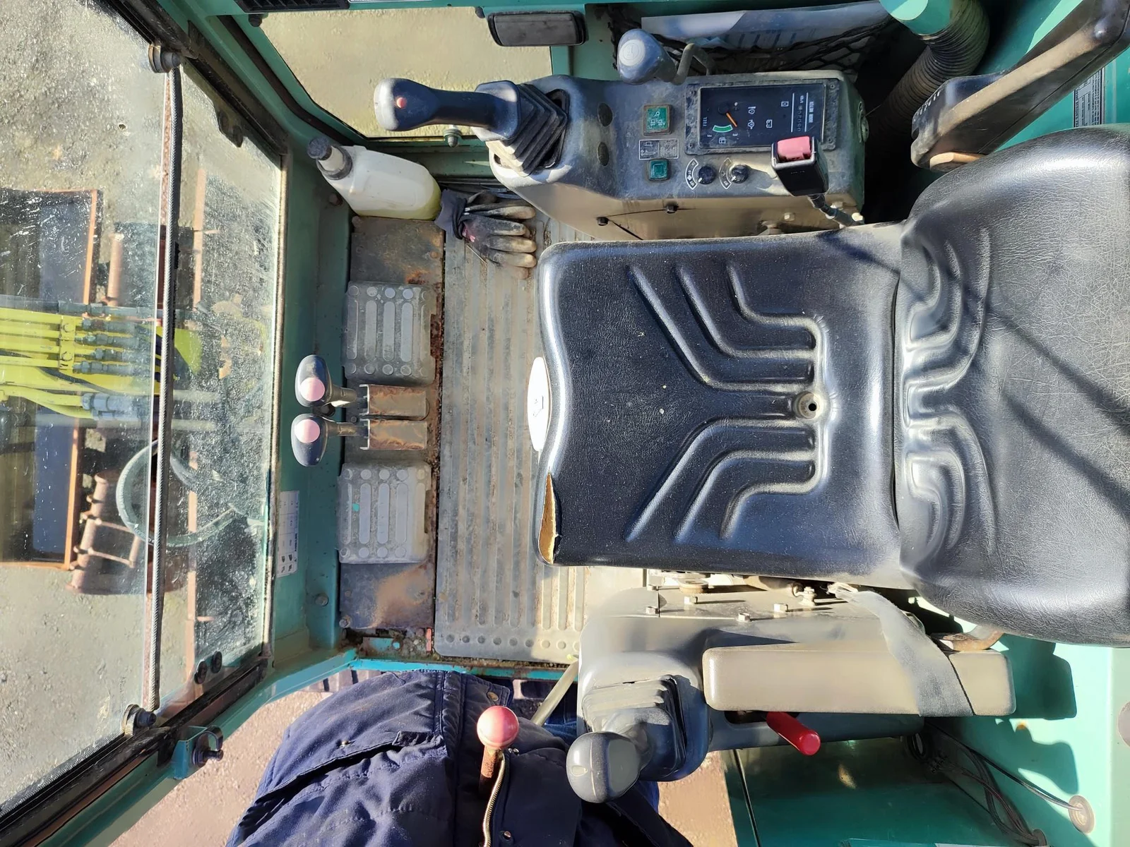 Mini-pelle à chenilles Ammann-Yanmar B15EX – 2002 – Image 9