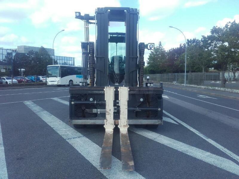 Chariot Élévateur Diesel Yale GDP160EC12 – 16 Tonnes – Image 10