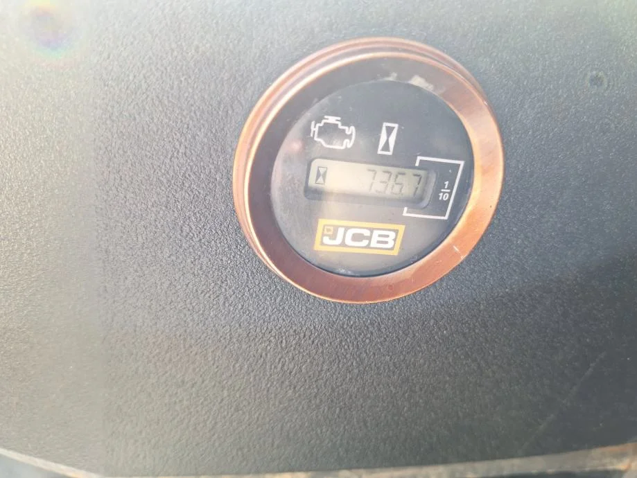 Mini-pelle JCB 19C-1 (2019) – 1,9 t – Excellent état – Image 9