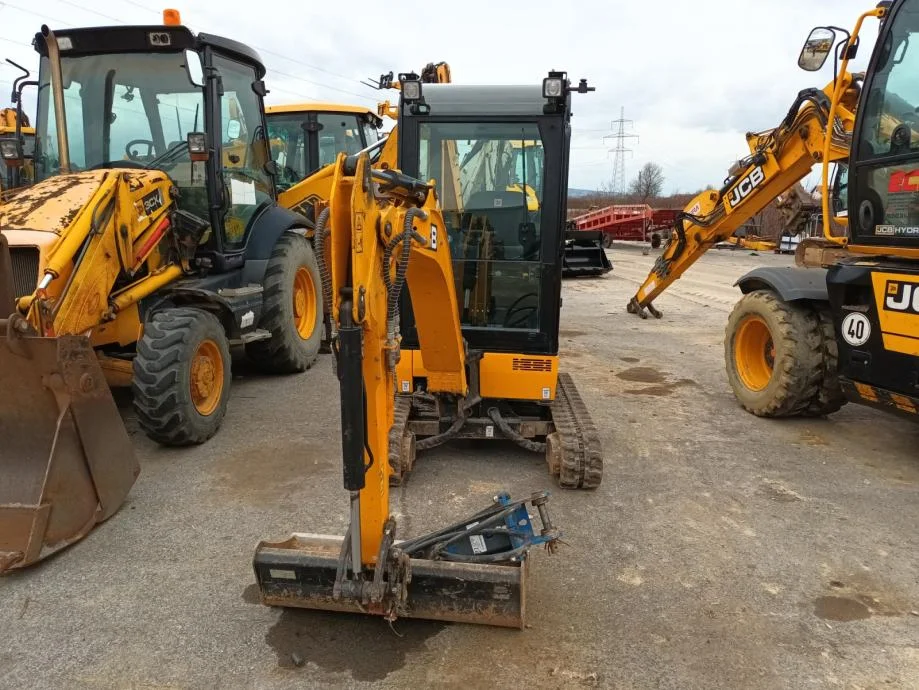 Mini-pelle JCB 19C-1 (2021) – 1,8 t – Équipement complet – Image 9