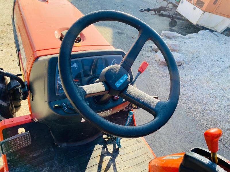 Micro-tracteur Kubota B1710 – 14,5 ch – 245 h – Image 9