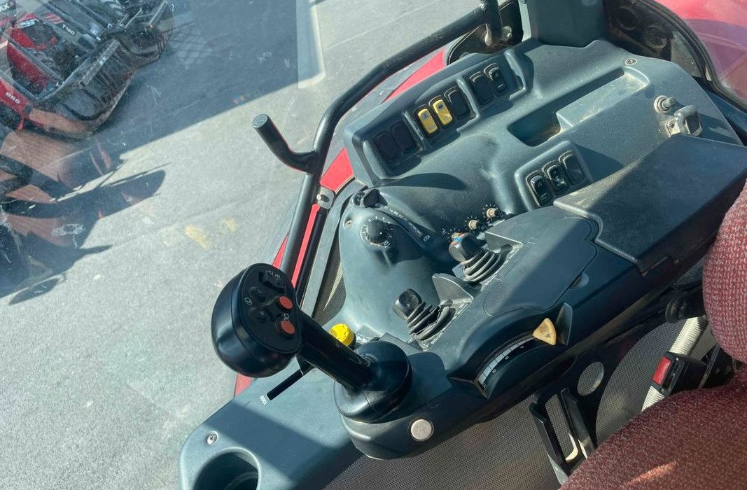 Tracteur McCormick X70.80 – 4RM – 2013 – 3 400 h – Image 9