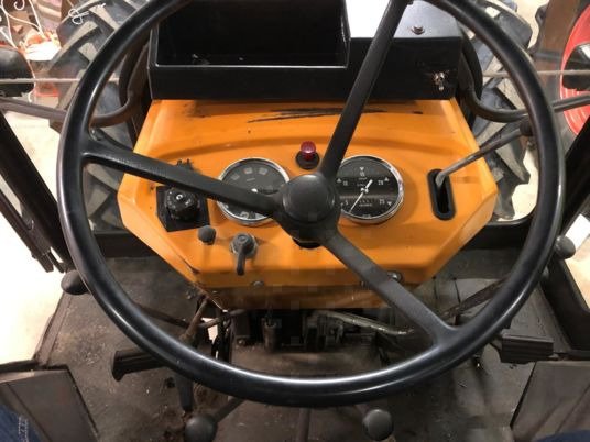 Tracteur Renault 681-4S – 1983 – 65 ch – 4RM – Image 9