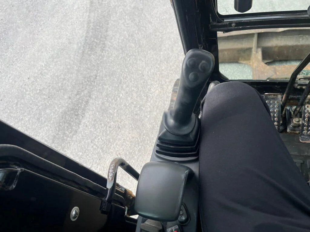 Mini-pelle Caterpillar 304 CR (2003) – Rototilt + 3 Godets inclus – Image 9