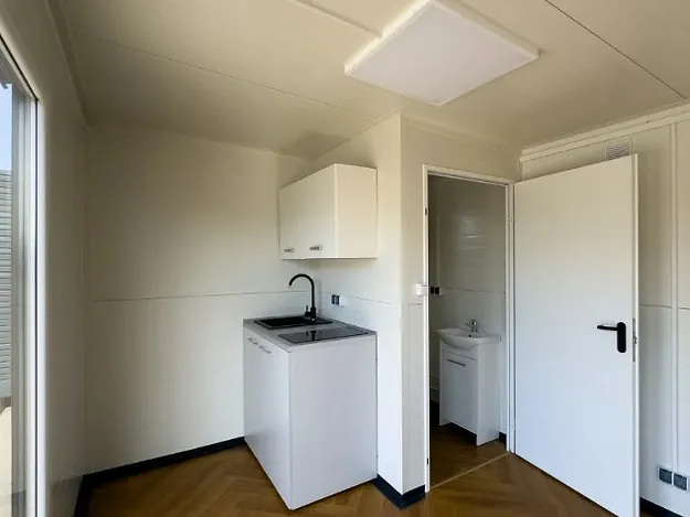 Conteneur Maison / Bureau 6×3 mètres modèle Stockholm avec sanitaires et cuisine – Image 5