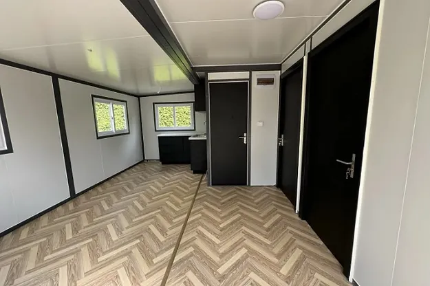 Conteneur Mobile - Tiny House avec Deux Chambres et Cuisine, modèle 2024 – Image 4