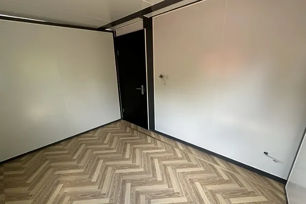 Conteneur Mobile - Tiny House avec Deux Chambres et Cuisine, modèle 2024 – Image 5