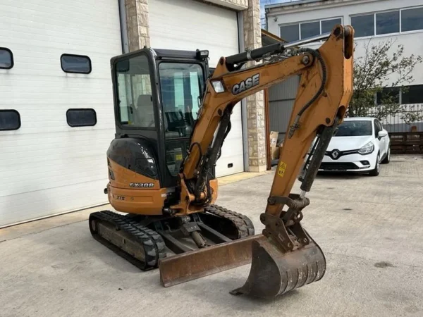 CASE CX30B + 3 GODETS Mini Pelle 2,84T