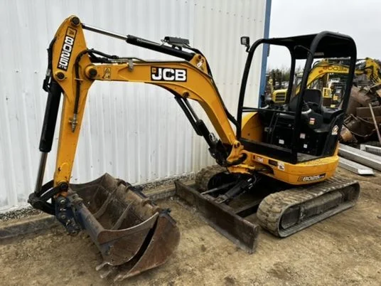 JCB 8025 ZTS CANOPY + 3 GODETS – Mini Pelle 2,7T