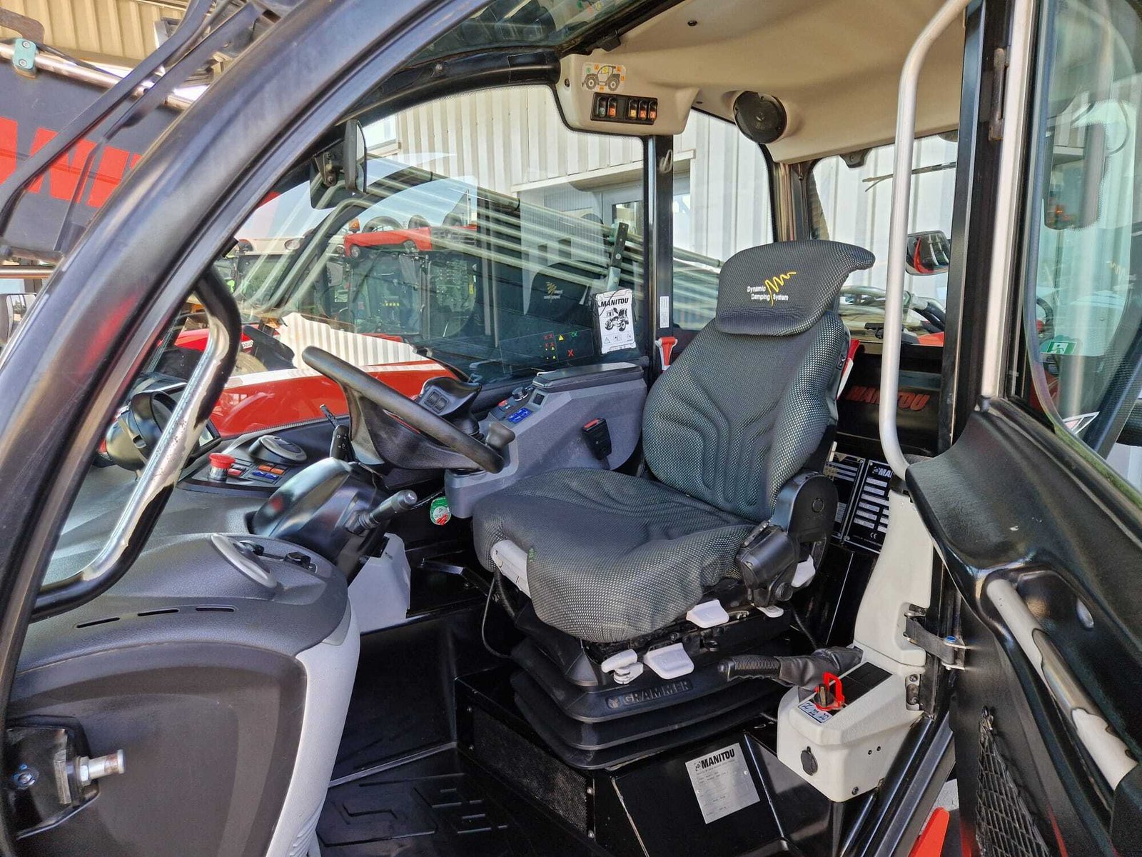 MANITOU MLT 635-130 PS+ – Image 12