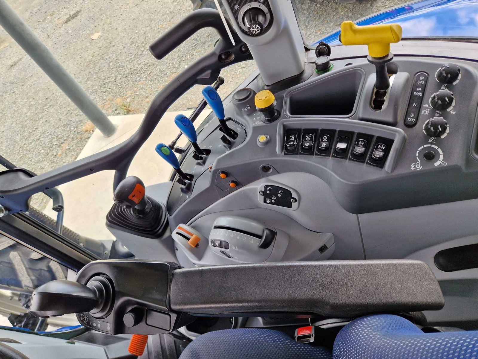 NEW HOLLANDT5.110 ELECTRO COMMAND – Image 13