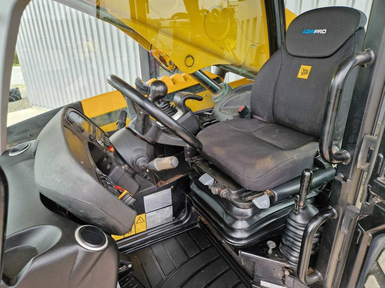 JCB 541.70 AGRIPRO – Image 13