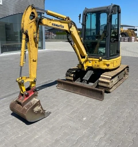 KOMATSU PC18MR-3 + 3 GODETS – Mini Pelle 1,9T – Image 2