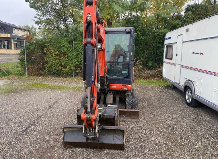 KUBOTA KX030-4 + 3 GODETS 2020 – Mini Pelle 2,865T – Image 2