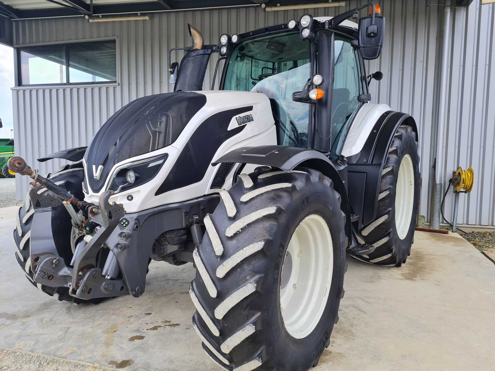 VALTRA T174 ACTIVE – Image 3